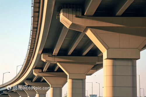 城市動脈的交響詩 立交橋與公路工程建筑的藝術與科技融合