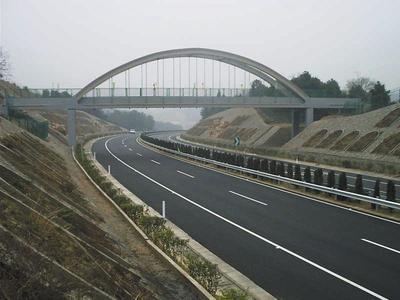 湖南建工交通建設 筑就三湘坦途，精品工程典范——常張高速公路